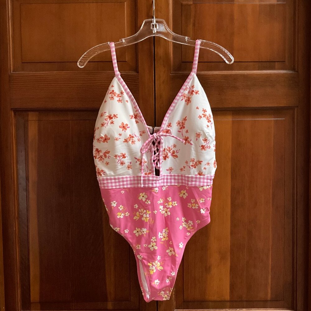 Cupshe Pink One Piece Bathing Suit - Flowers and Gingham Pattern - Size XL - NWT